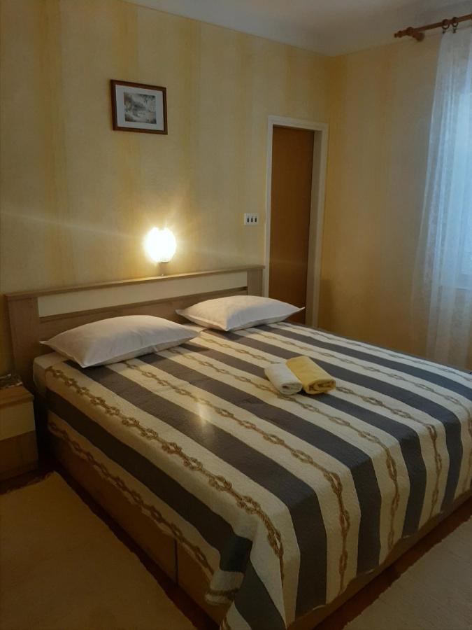 Apartments And Rooms Ljubica Лун Экстерьер фото